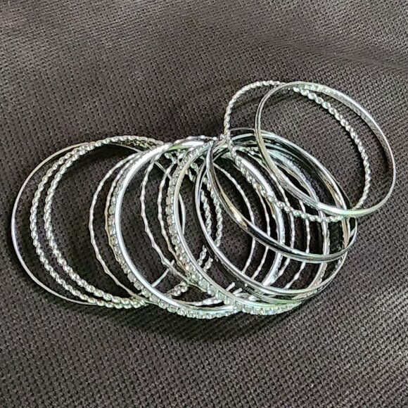 Claire's Set Of 14 Silver Tone Bangle Bracelets - Picture 1 of 16